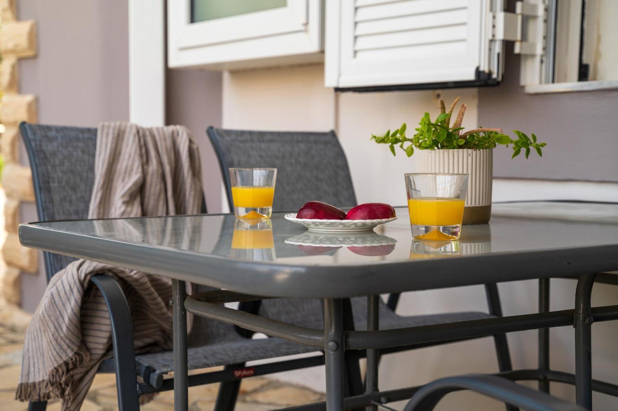 Milos Apartment Kalamaki  Ngoại thất bức ảnh